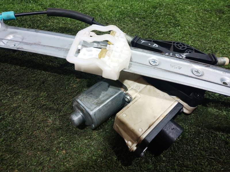 Recambio de elevalunas trasero derecho para bmw x3 (f25) xdrive 20 d referencia OEM IAM   