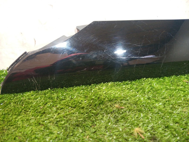 Recambio de molduras delanteras para ssangyong tivoli 1.6 referencia OEM IAM 7922035010 7922035010 7922035010