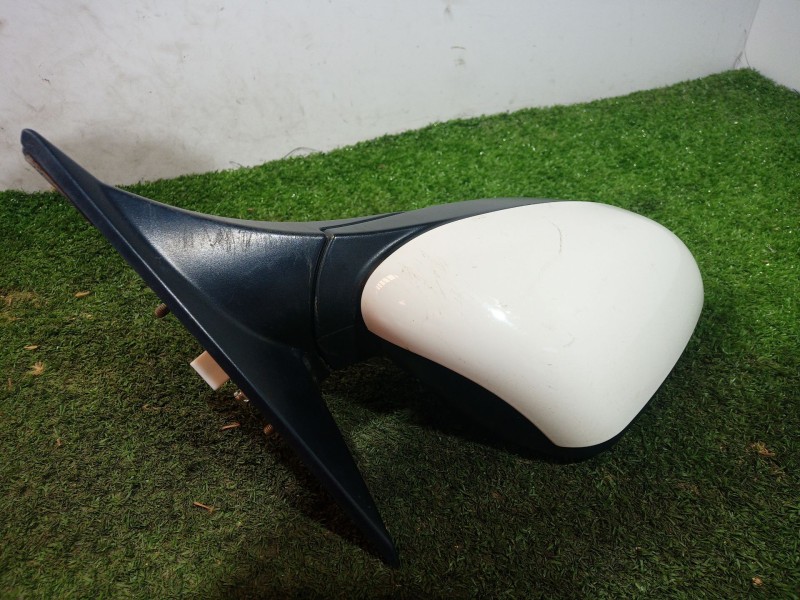 Recambio de retrovisor derecho para ssangyong tivoli 1.6 referencia OEM IAM   