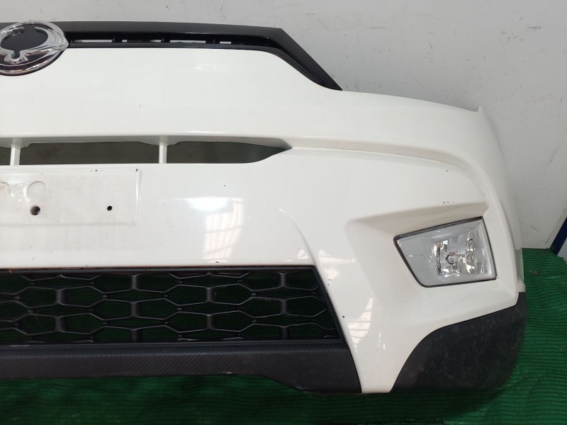 Recambio de paragolpes delantero para ssangyong tivoli 1.6 referencia OEM IAM SINREF SIN REF SIN REF