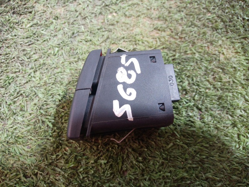 Recambio de warning para bmw x3 (f25) xdrive 20 d referencia OEM IAM 6131691950606  6131691950606