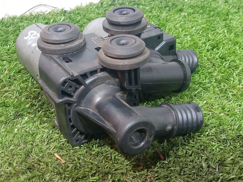 Recambio de valvula intercambio de calefaccion para bmw x3 (f25) xdrive 20 d referencia OEM IAM 64118369807 64118369807 11474121