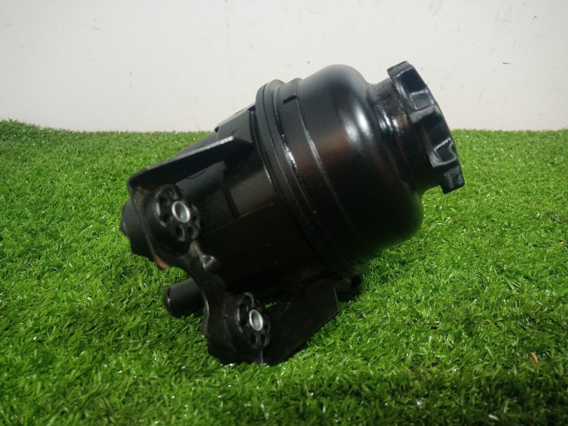 Recambio de deposito servo para bmw x3 (f25) xdrive 20 d referencia OEM IAM   