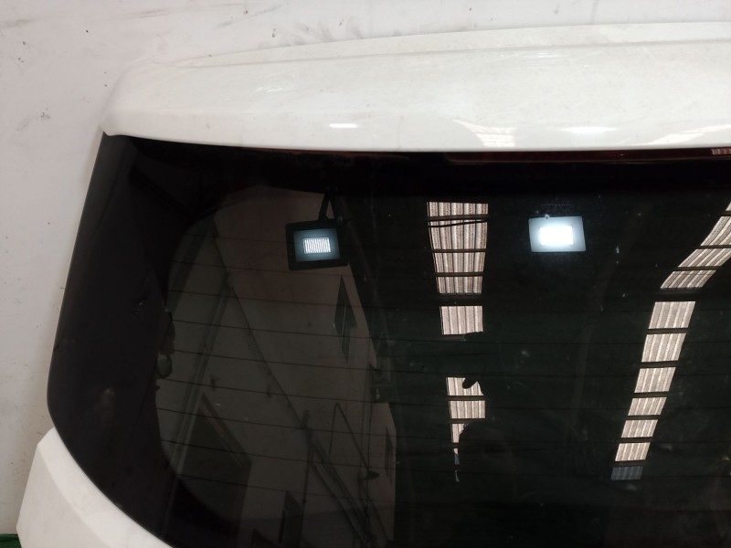 Recambio de porton trasero para ssangyong tivoli 1.6 referencia OEM IAM   