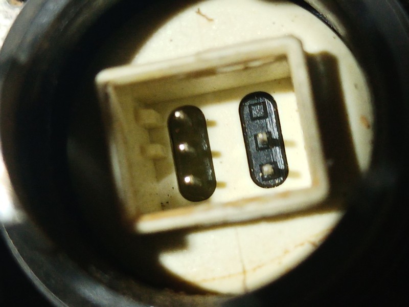 Recambio de retrovisor izquierdo para bmw 1 (e87) 118 d referencia OEM IAM E1010803 E1010803 7164601