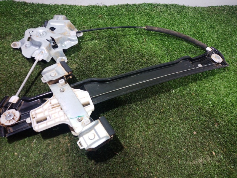 Recambio de elevalunas delantero izquierdo para ssangyong tivoli grand 1.5 t-gdi referencia OEM IAM   