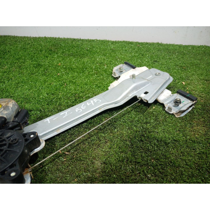 Recambio de elevalunas trasero izquierdo para ssangyong tivoli grand 1.5 t-gdi referencia OEM IAM 98830X1010 98830X1010 98830X10