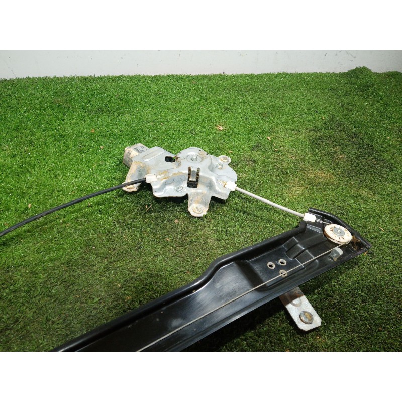 Recambio de elevalunas delantero derecho para ssangyong tivoli grand 1.5 t-gdi referencia OEM IAM   