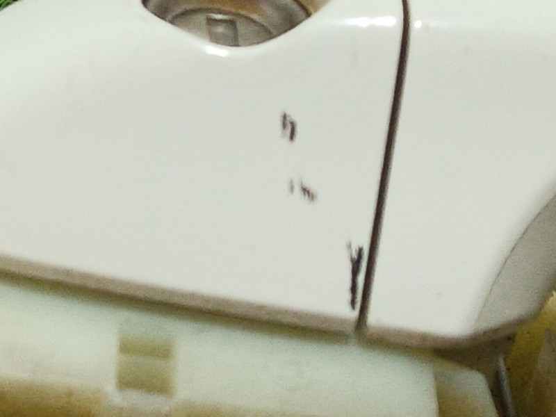 Recambio de cerradura puerta delantera izquierda para ssangyong tivoli 1.6 referencia OEM IAM 7121035020 7121035020 7121035020