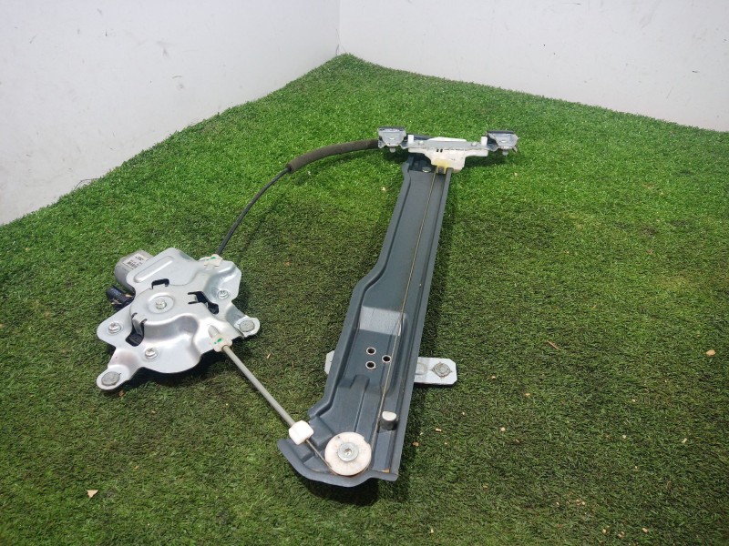 Recambio de elevalunas delantero izquierdo para ssangyong tivoli 1.6 referencia OEM IAM   