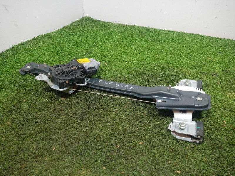 Recambio de elevalunas trasero izquierdo para ssangyong tivoli 1.6 referencia OEM IAM   