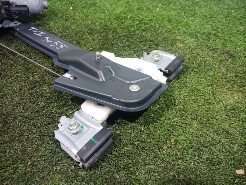 Recambio de elevalunas trasero izquierdo para ssangyong tivoli 1.6 referencia OEM IAM   