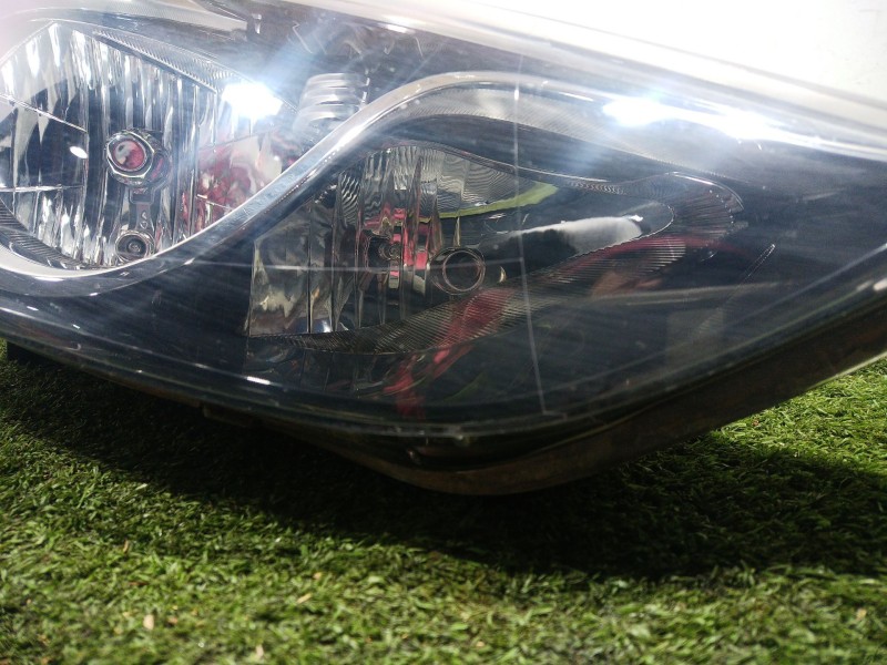 Recambio de faro derecho para hyundai elantra v sedán (md, ud) 1.6 referencia OEM IAM 921023 921023 921023