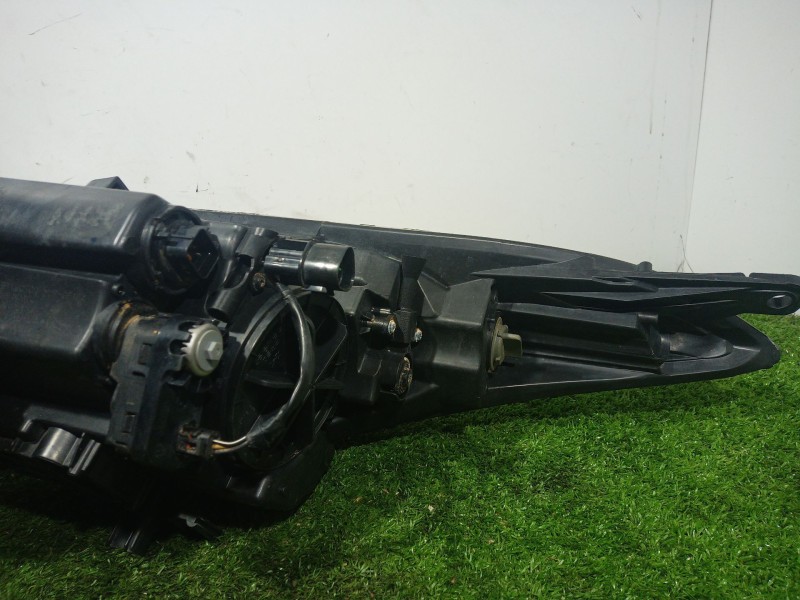 Recambio de faro derecho para hyundai elantra v sedán (md, ud) 1.6 referencia OEM IAM 921023 921023 921023