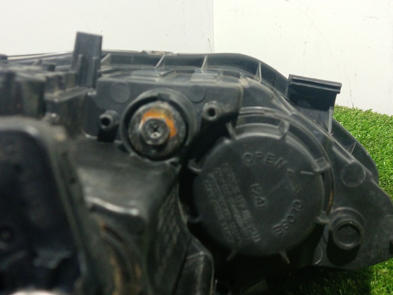 Recambio de faro derecho para hyundai elantra v sedán (md, ud) 1.6 referencia OEM IAM 921023 921023 921023