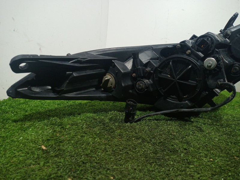 Recambio de faro izquierdo para hyundai elantra v sedán (md, ud) 1.6 referencia OEM IAM 921013 921013 921013