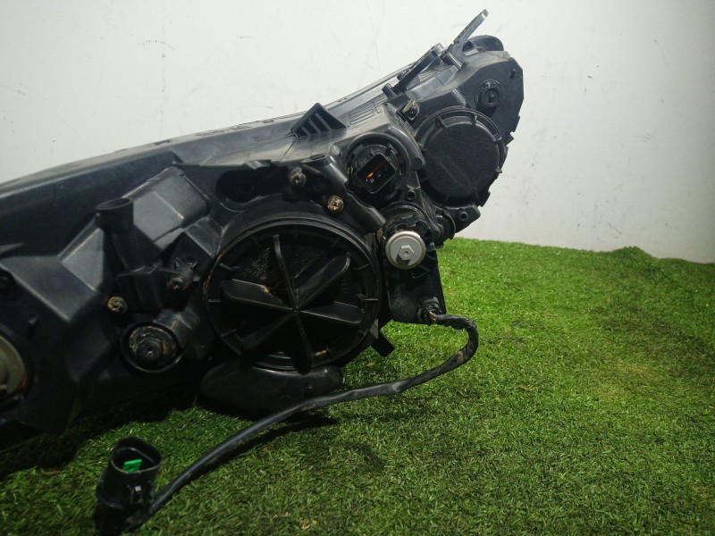 Recambio de faro izquierdo para hyundai elantra v sedán (md, ud) 1.6 referencia OEM IAM 921013 921013 921013