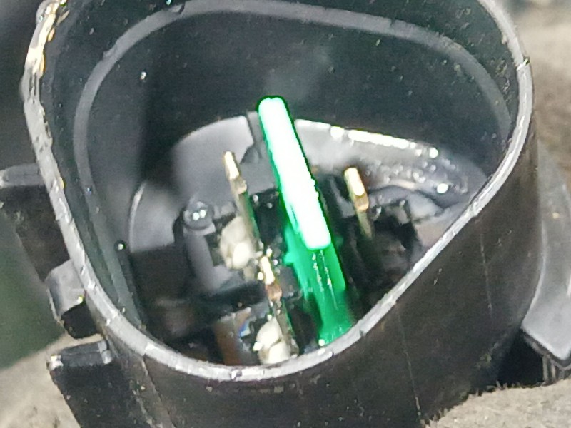 Recambio de faro izquierdo para hyundai elantra v sedán (md, ud) 1.6 referencia OEM IAM 921013 921013 921013