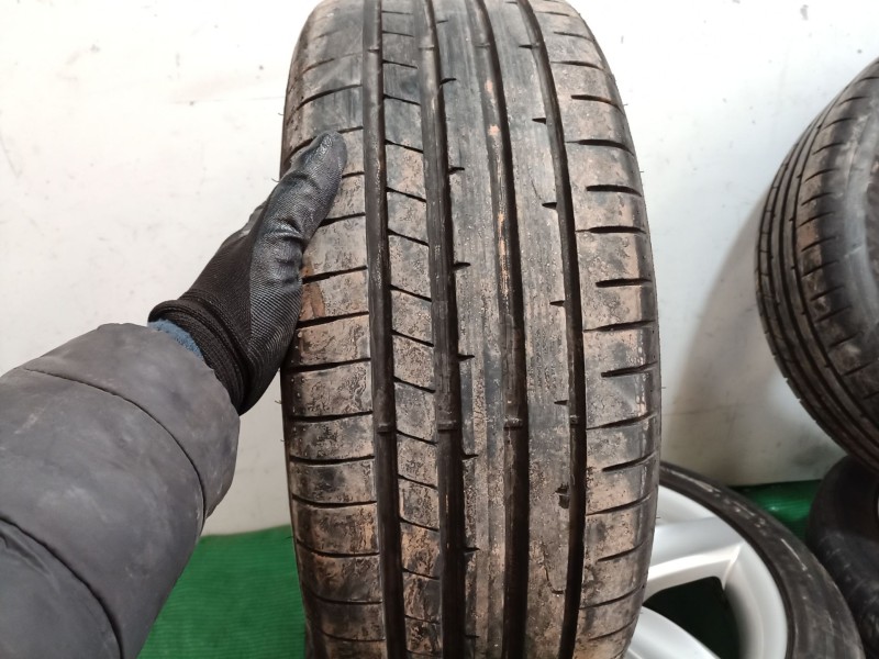 Recambio de juego llantas para seat leon (1p1) 2.0 tdi 16v referencia OEM IAM   