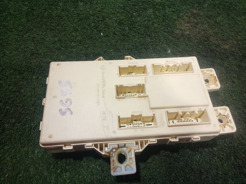 Recambio de caja reles / fusibles para ssangyong tivoli 1.6 referencia OEM IAM   