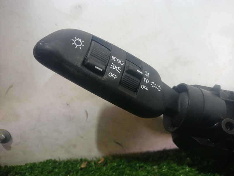 Recambio de mando multifuncion para ssangyong tivoli 1.6 referencia OEM IAM   