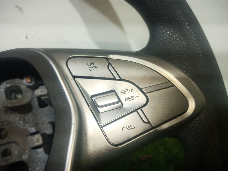 Recambio de volante para ssangyong tivoli 1.6 referencia OEM IAM   