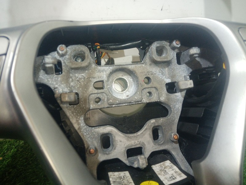 Recambio de volante para ssangyong tivoli 1.6 referencia OEM IAM   