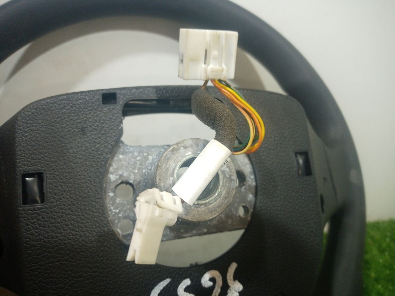 Recambio de volante para ssangyong tivoli 1.6 referencia OEM IAM   