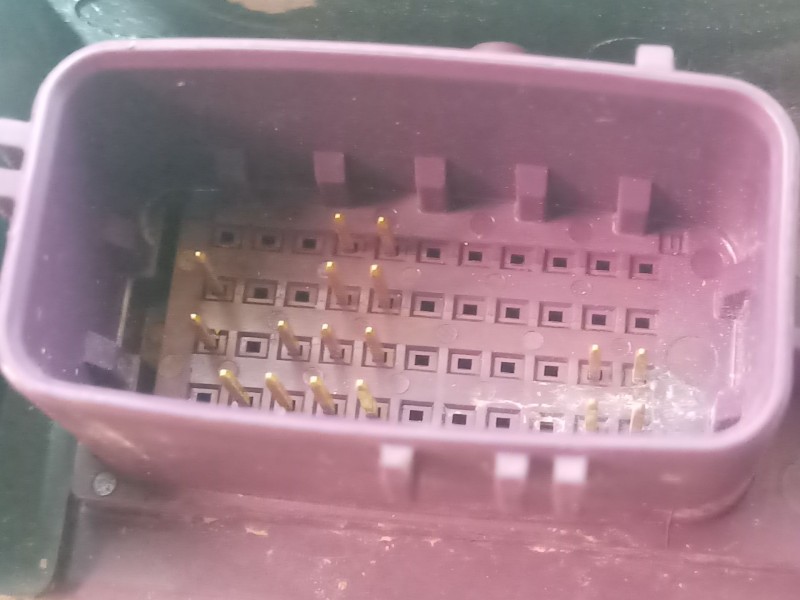 Recambio de centralita airbag para ssangyong tivoli 1.6 referencia OEM IAM   