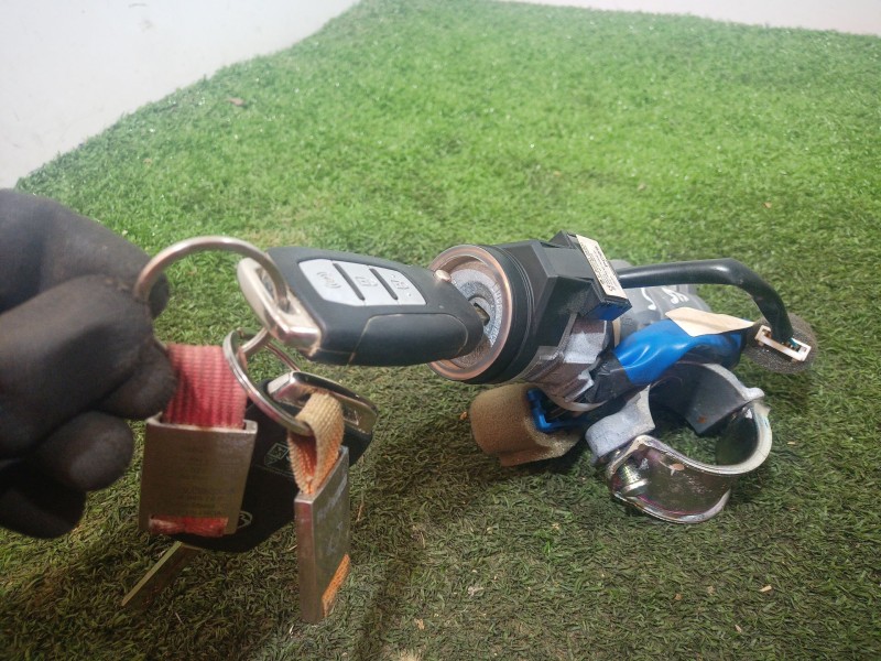 Recambio de conmutador de arranque para ssangyong tivoli 1.6 referencia OEM IAM   