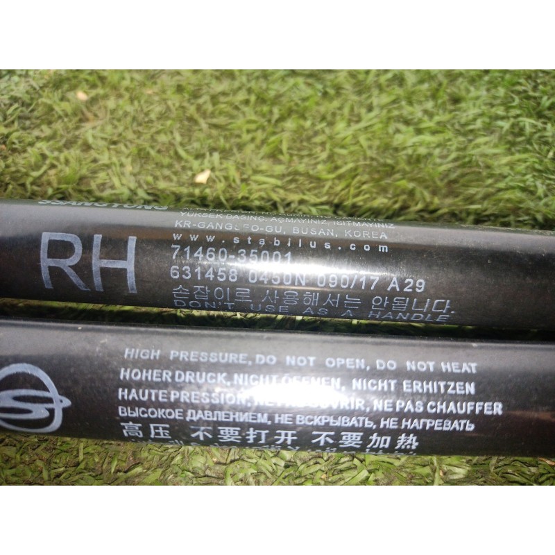 Recambio de amortiguadores maletero / porton para ssangyong tivoli 1.6 referencia OEM IAM 7146035001 7146035001 7146035001