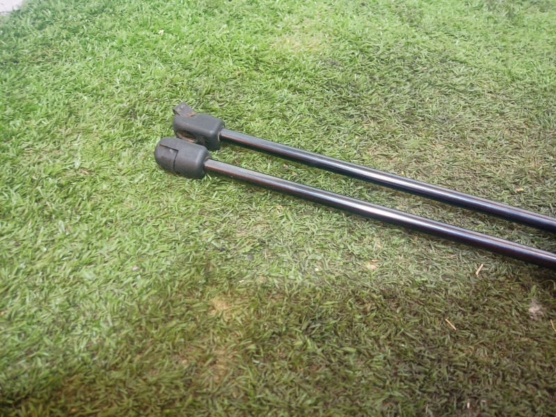 Recambio de amortiguadores maletero / porton para ssangyong tivoli 1.6 referencia OEM IAM 7146035001 7146035001 7146035001