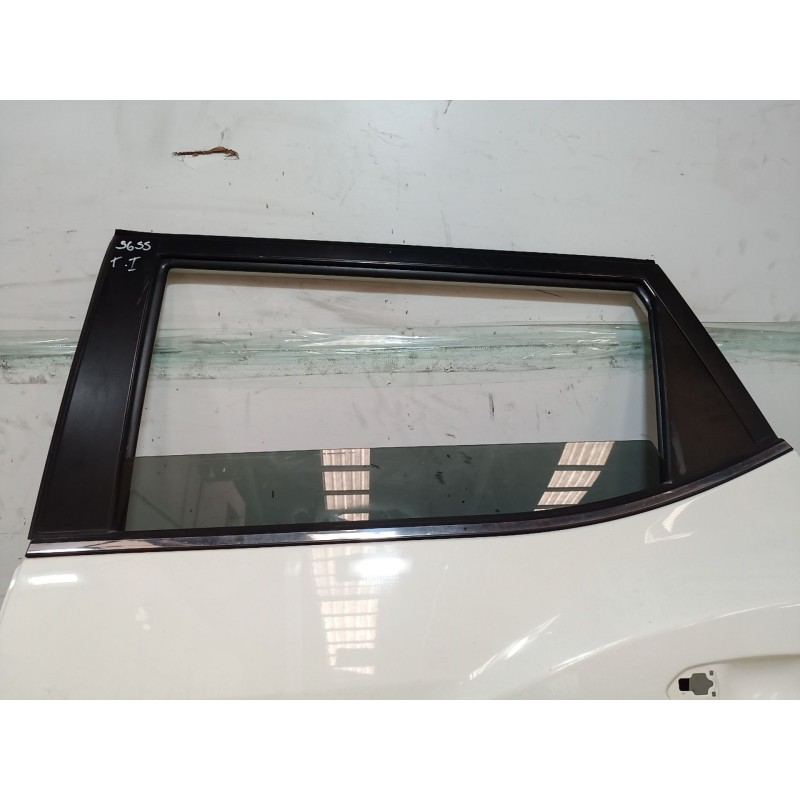 Recambio de puerta trasera izquierda para ssangyong tivoli 1.6 referencia OEM IAM SINREF SIN REF SIN REF