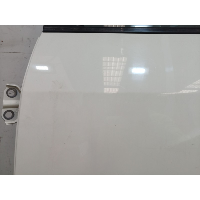 Recambio de puerta trasera izquierda para ssangyong tivoli 1.6 referencia OEM IAM SINREF SIN REF SIN REF