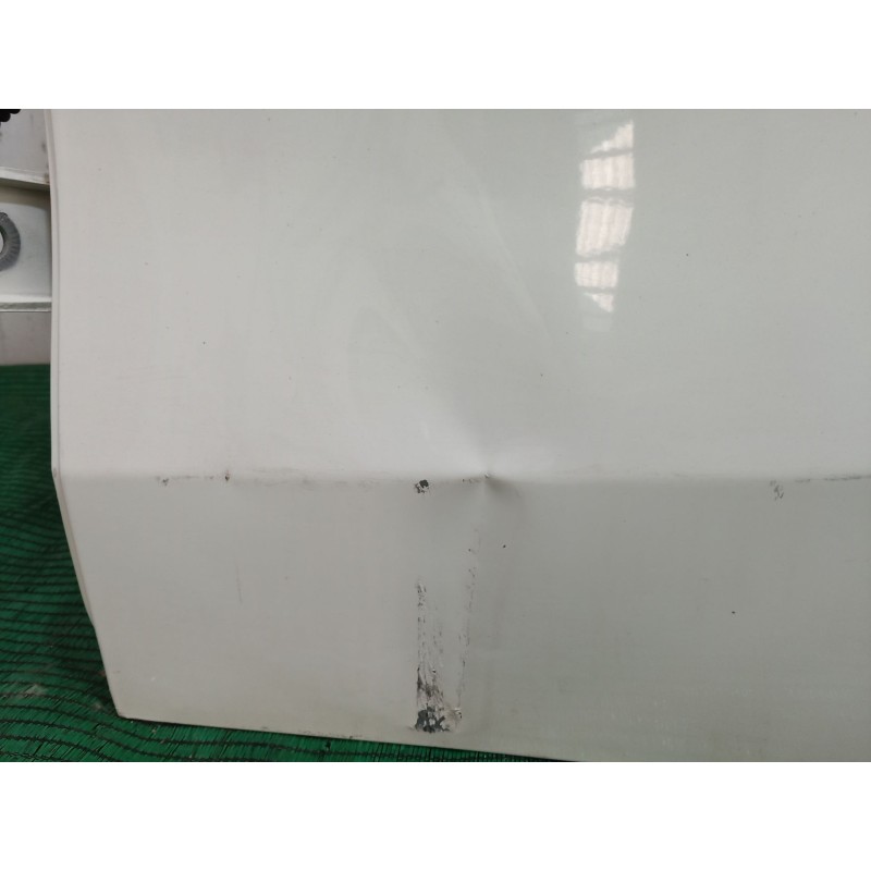 Recambio de puerta trasera izquierda para ssangyong tivoli 1.6 referencia OEM IAM SINREF SIN REF SIN REF