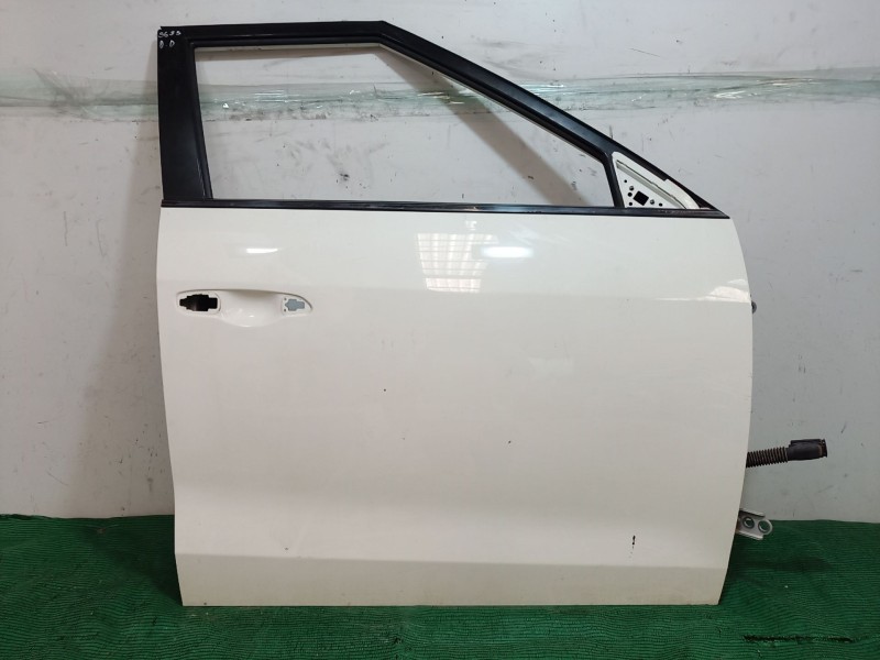 Recambio de puerta delantera derecha para ssangyong tivoli 1.6 referencia OEM IAM SINREF SIN REF SIN REF