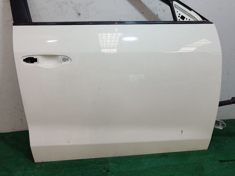 Recambio de puerta delantera derecha para ssangyong tivoli 1.6 referencia OEM IAM SINREF SIN REF SIN REF