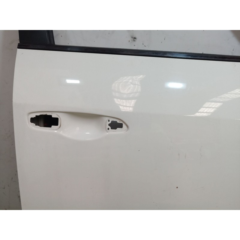 Recambio de puerta delantera derecha para ssangyong tivoli 1.6 referencia OEM IAM SINREF SIN REF SIN REF