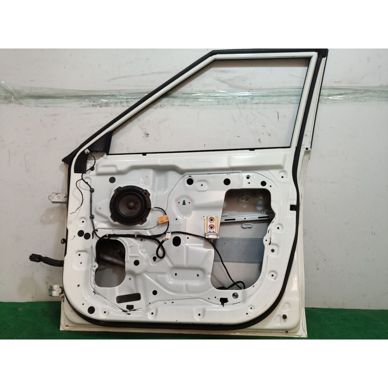 Recambio de puerta delantera derecha para ssangyong tivoli 1.6 referencia OEM IAM SINREF SIN REF SIN REF