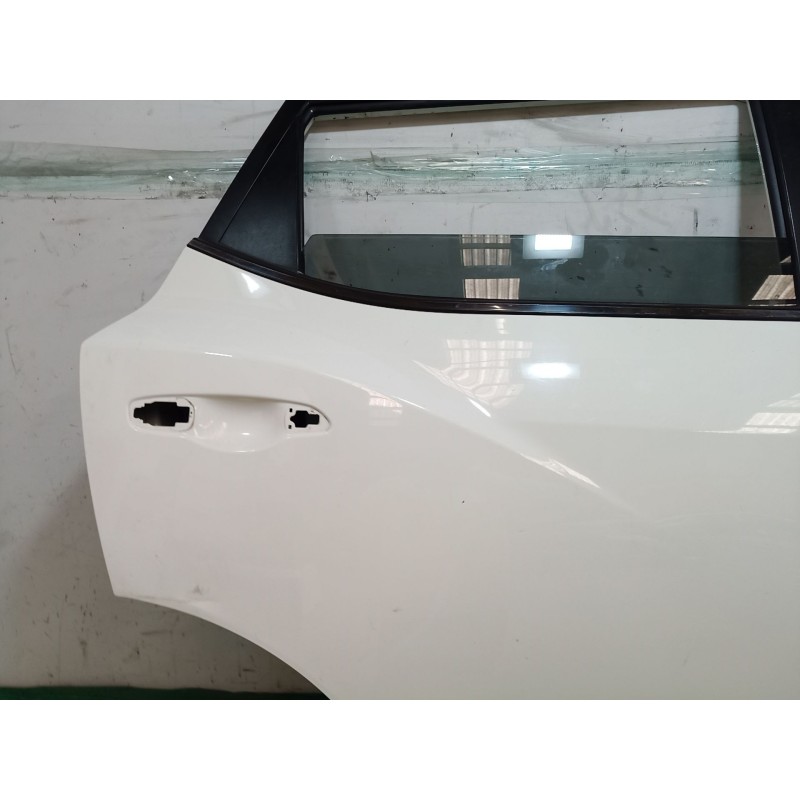 Recambio de puerta trasera derecha para ssangyong tivoli 1.6 referencia OEM IAM SINREF SIN REF SIN REF