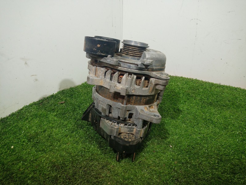 Recambio de alternador para nissan qashqai iii (j12) 1.3 dig-t referencia OEM IAM 2310A1749R 2310A1749R 2310A1749R