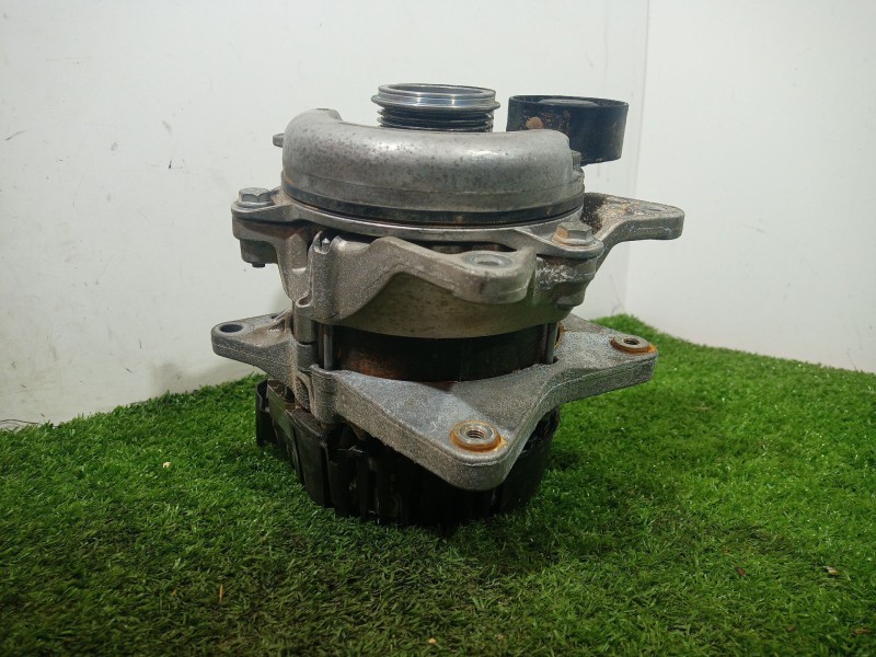 Recambio de alternador para nissan qashqai iii (j12) 1.3 dig-t referencia OEM IAM 2310A1749R 2310A1749R 2310A1749R