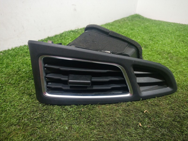 Recambio de rejilla aireadora para ford focus iii 1.0 ecoboost referencia OEM IAM   
