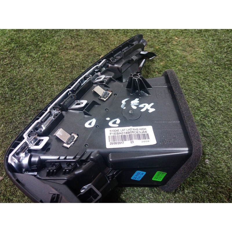 Recambio de rejilla aireadora para ford focus iii 1.0 ecoboost referencia OEM IAM   