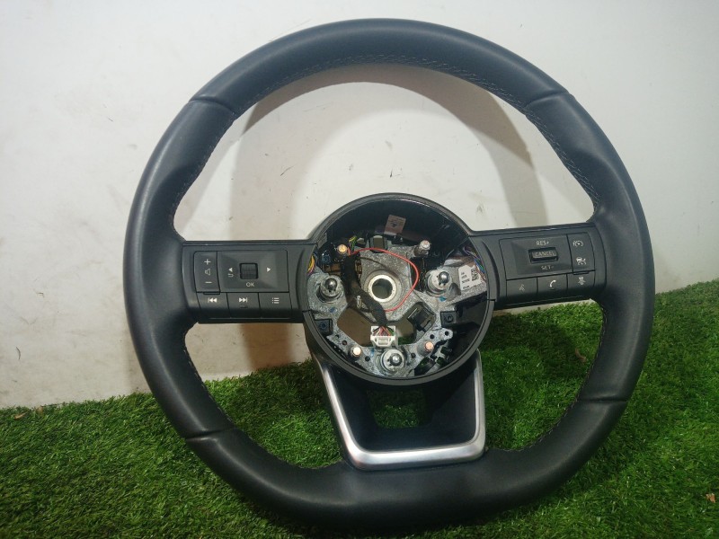 Recambio de volante para nissan qashqai iii (j12) 1.3 dig-t referencia OEM IAM 484306UF0 484306UF0 34316044D