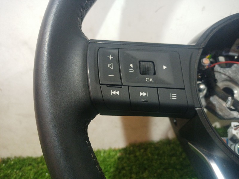 Recambio de volante para nissan qashqai iii (j12) 1.3 dig-t referencia OEM IAM 484306UF0 484306UF0 34316044D