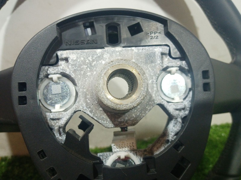 Recambio de volante para nissan qashqai iii (j12) 1.3 dig-t referencia OEM IAM 484306UF0 484306UF0 34316044D