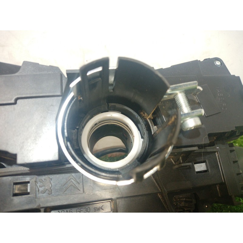 Recambio de mando multifuncion para peugeot 5008 (0u_, 0e_) 1.6 bluehdi 120 referencia OEM IAM   