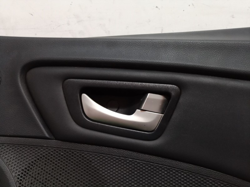 Recambio de guarnecido puerta delantera derecha para ssangyong tivoli 1.6 referencia OEM IAM   