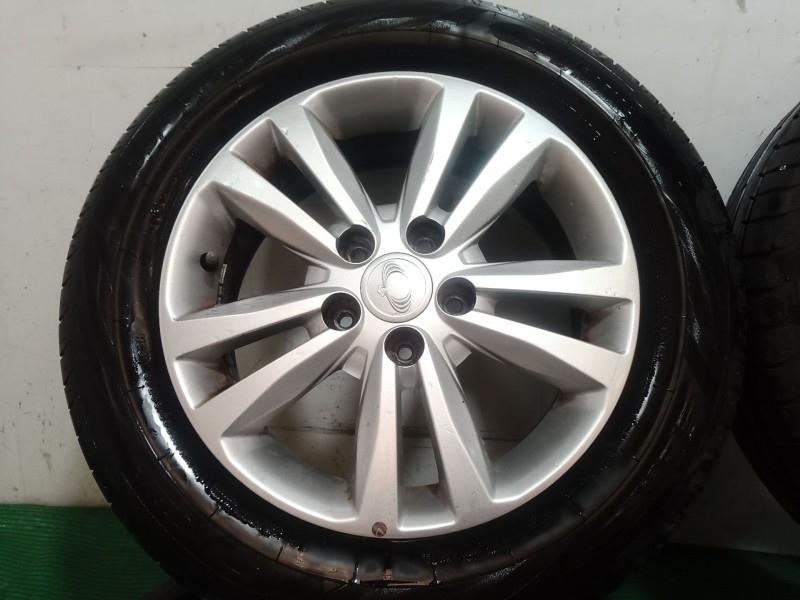 Recambio de juego llantas para ssangyong tivoli 1.6 referencia OEM IAM   